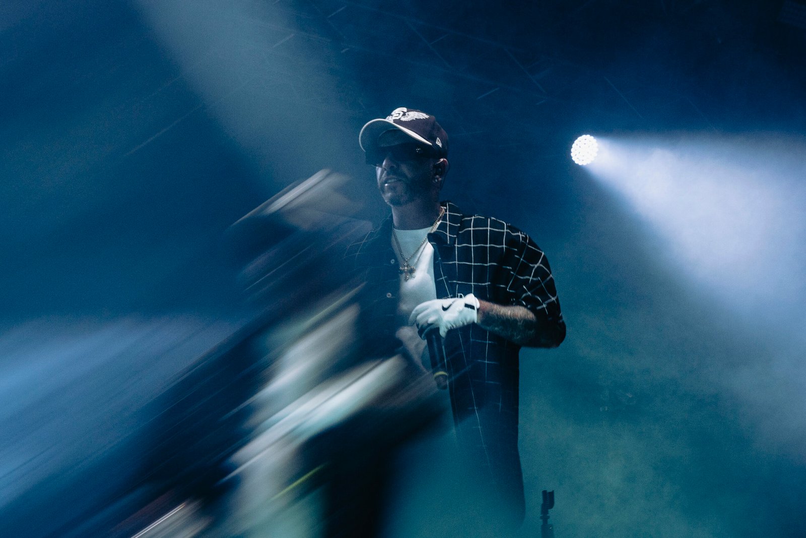 Salmo e Noyz Narcos insegnano l’arte del rap live, consapevoli di essere inimitabili