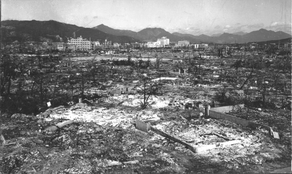 photograph-of-hiroshima-after-atomic-bomb-4f7ad1-1024.jpg