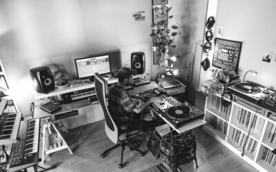 Late Night Dance Until Dawn: il viaggio fotografico dietro il nuovo lavoro di Godblesscomputers